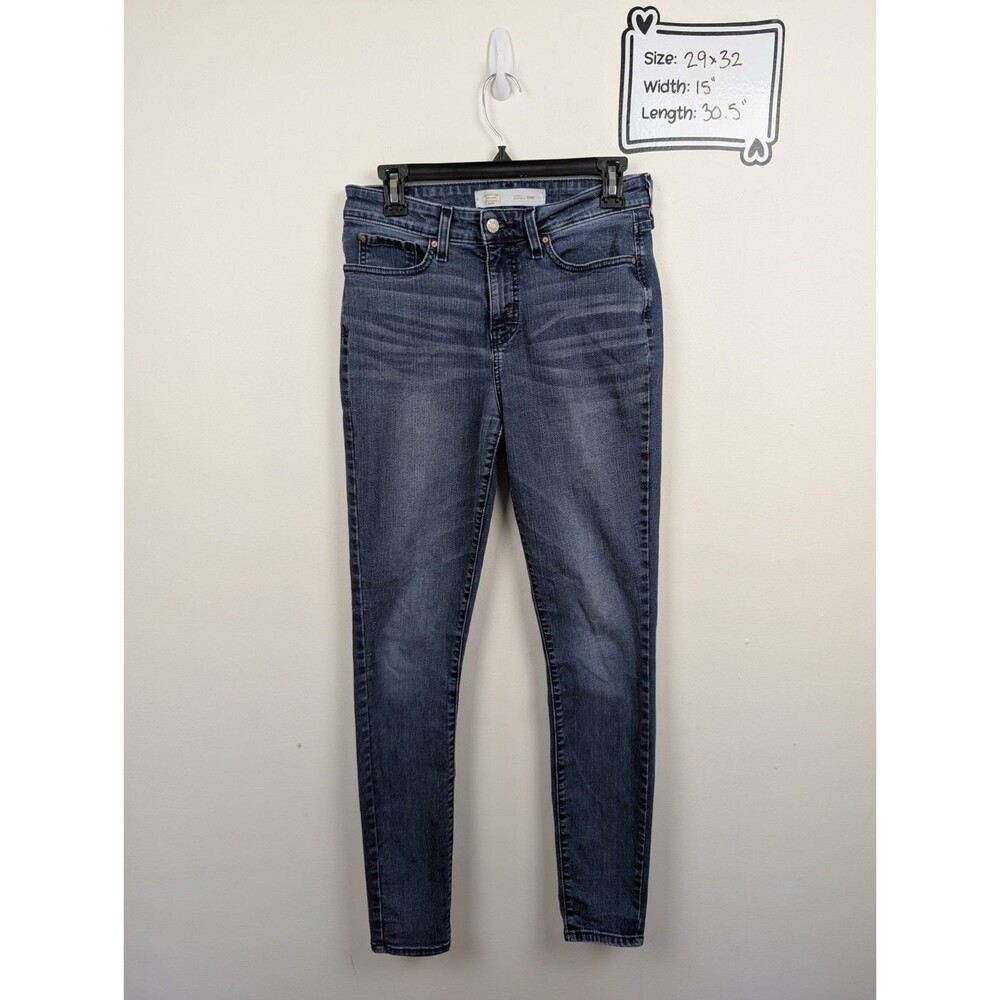Signature By Levi Strauss Gold Label Totally Shaping Skinny Jeans 29x30 Actual